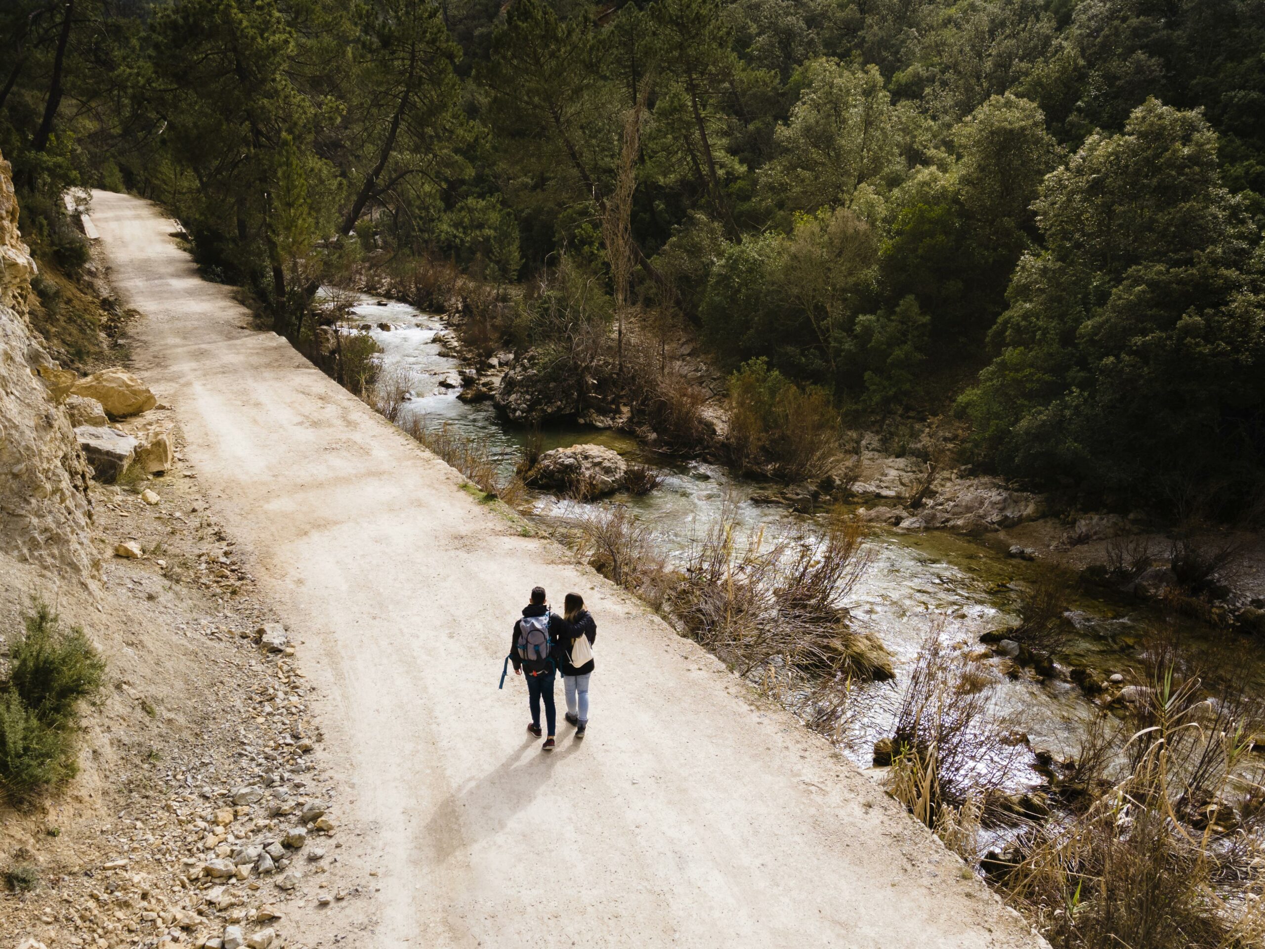 Il Piemonte investe sulle strade bianche e i sentieri di montagna La Regione Piemonte promuove un bando da oltre 5 milioni di euro